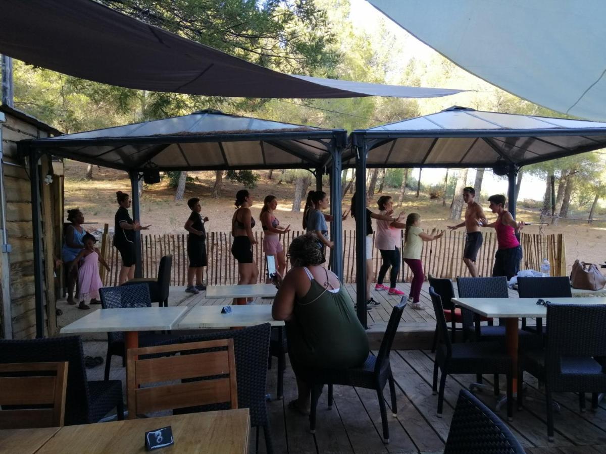 Camping Le Bois De Pins Salses-le-Chateau Exterior foto