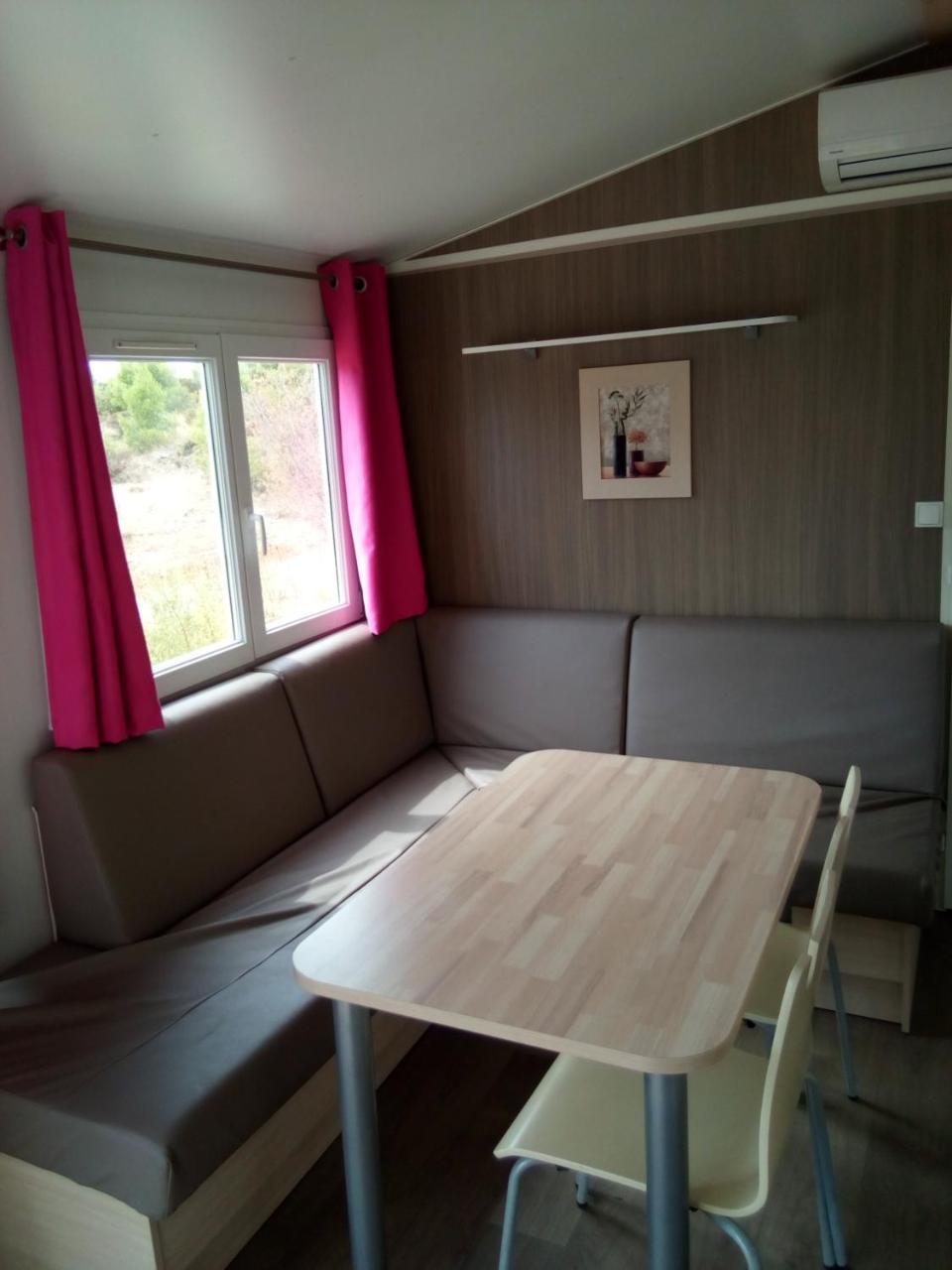 Camping Le Bois De Pins Salses-le-Chateau Exterior foto
